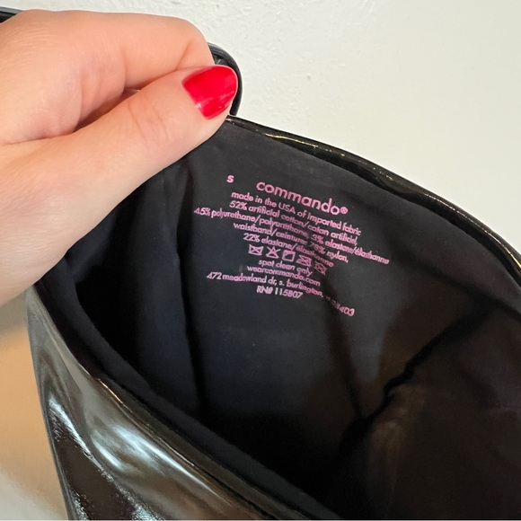 Commando pensil latex skirt - Picture 2 of 6